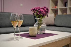 Spacious 75m2, freshly renovated apt next to Diamond Mall